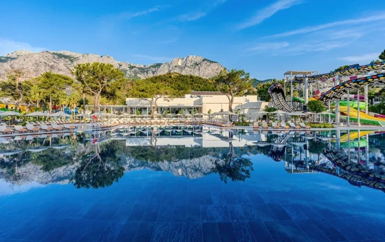 Beach & Pool